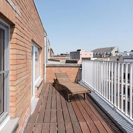 Zonnig Penthouse Met Terrassen Apartment
